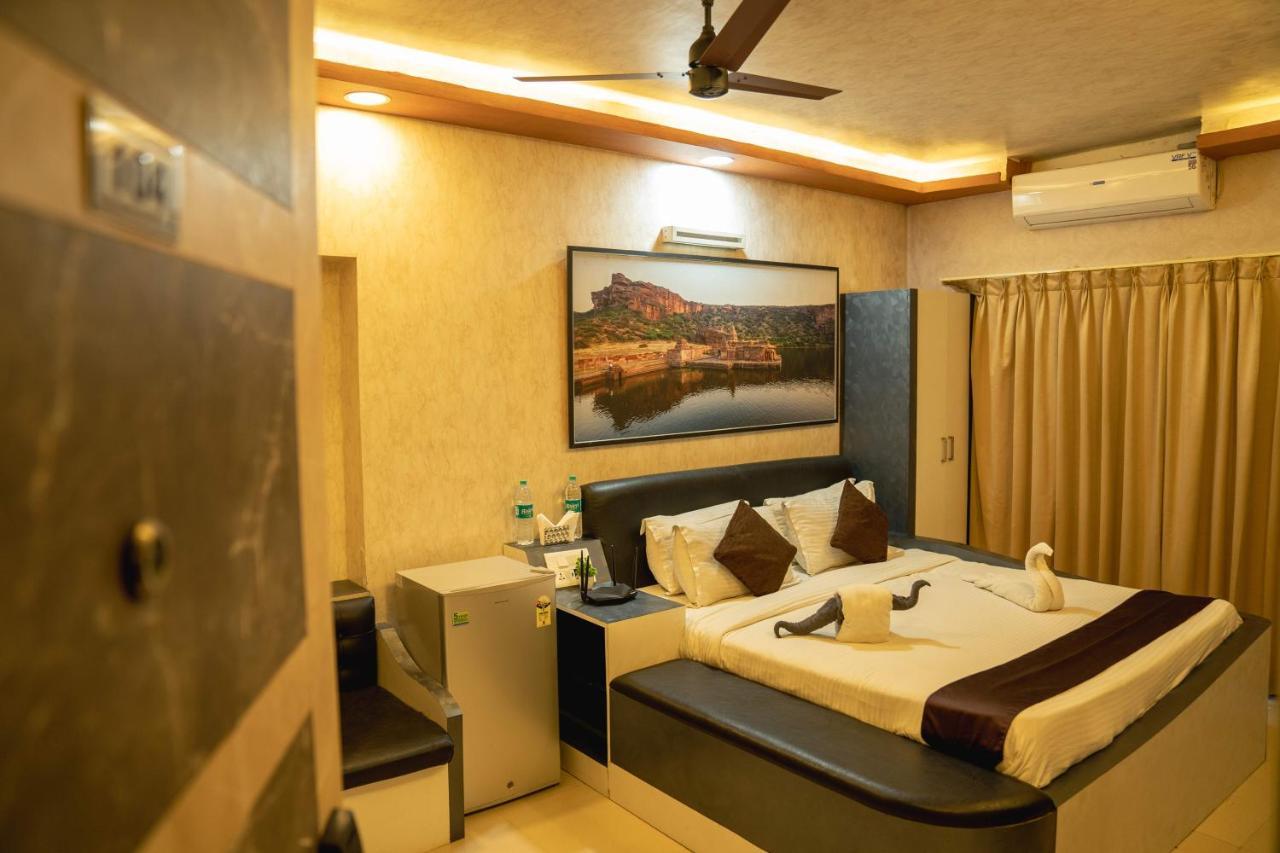 Fabhotel Seasons Suites - Jp Nagar Bangalore Room photo
