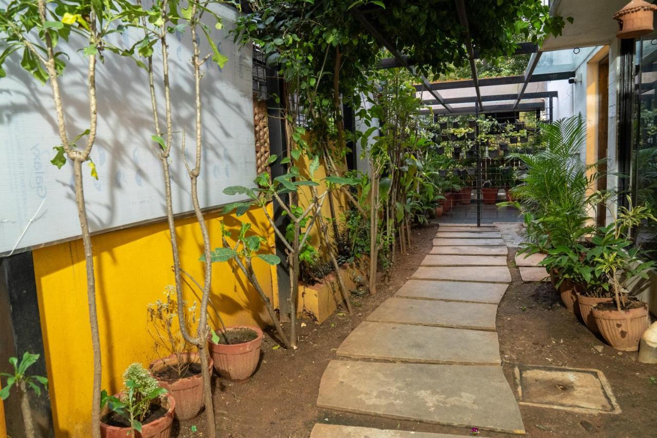 Fabhotel Seasons Suites - Jp Nagar Bangalore Exterior photo